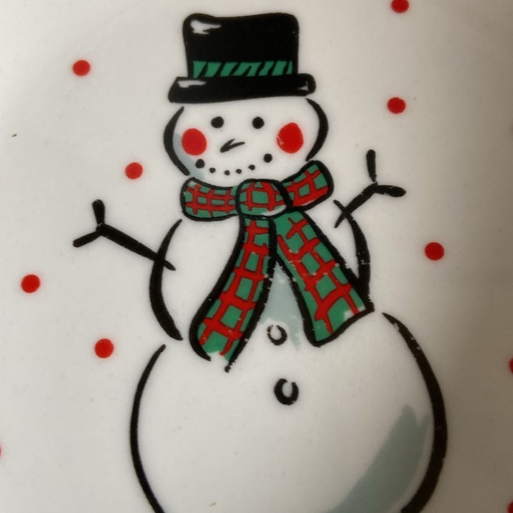 New Snowman bowls-2  7.25” across top 2.5”tall Great for cereal or sides - Picture 4 of 5